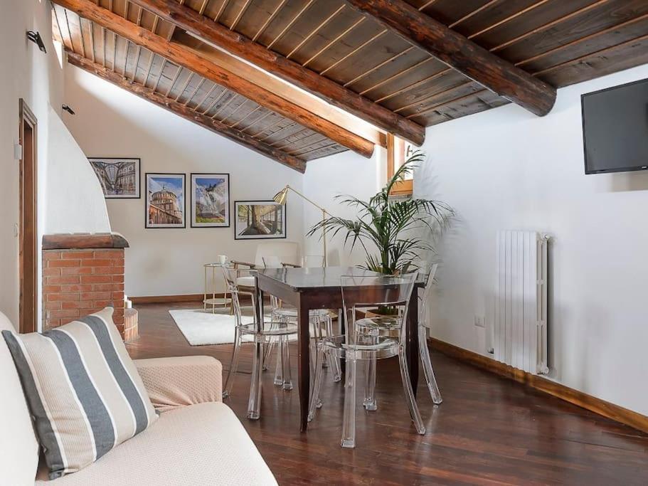Casa Molino - A Due Passi Dal Duomo Apartment Milan Bagian luar foto